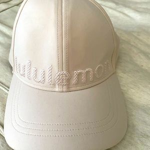 Lululemon hat